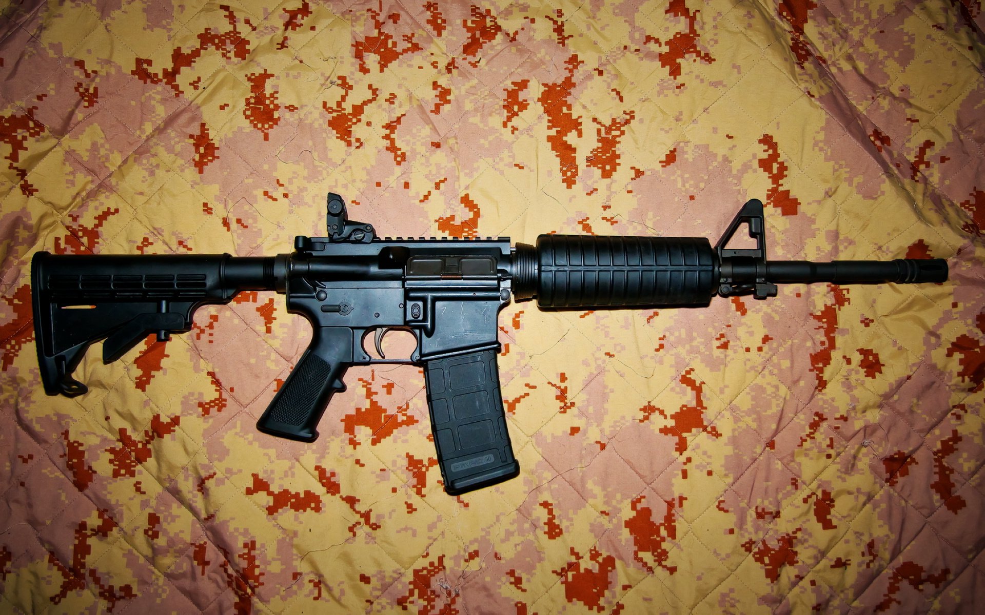 Milan Sports-弗赖堡锋线牵制带动边路空当突破，弗赖堡主场叫什么