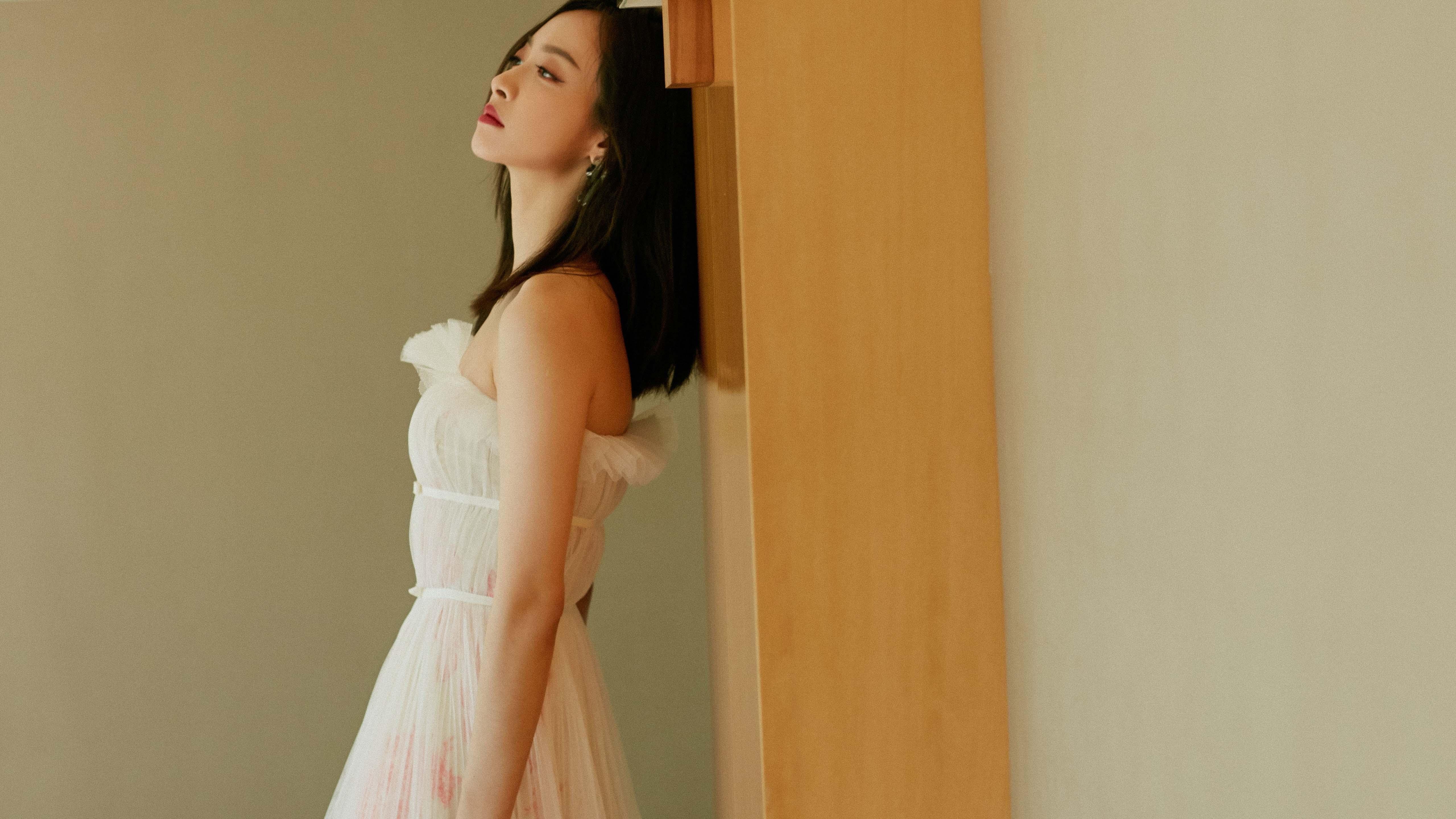 米兰体育APP-体育新闻中心裁判视角透析，体育新闻赛事